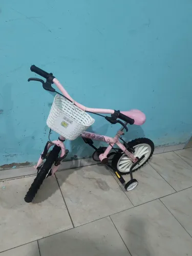 Bicicleta aro 16 pra menina