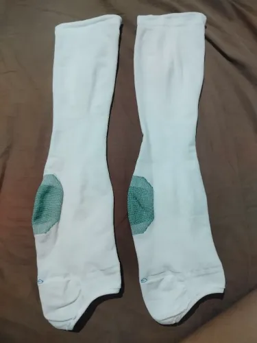 Vende se uma meia de cirurgia