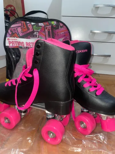 Patins preto e rosa 