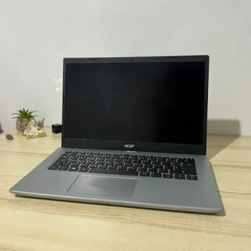 Notebook ACER seminovo