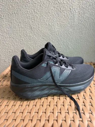 Tênis New Balance 520 tamanho 43