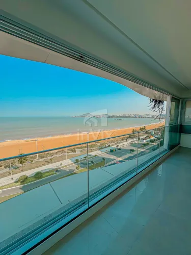230m² com vista permanente para o mar!
