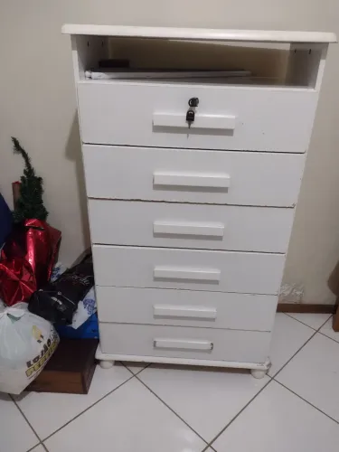 Vendo cômoda
