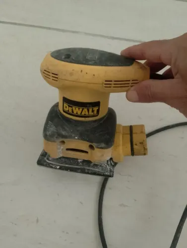 Lixeira  orbital Dewalt 