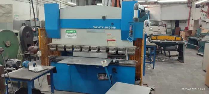 Prensa Dobradeira 40T x 2000mm