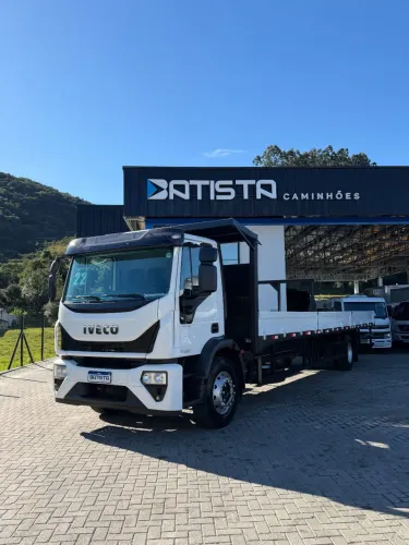 Iveco Tector 17-280 - Carroceria De Ferro 10m - baixo KM