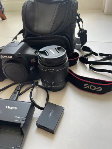 Câmera Canon T100