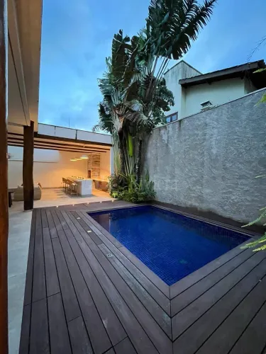 Casa de Temporada para Locação na praia de Maresias à 50m da Praia