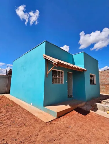 Vendo casa simples top no BNH Linhares