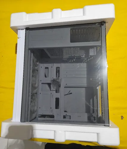 Gabinete Gaming Case Cruiser Mid tower RGB branco Fortrek