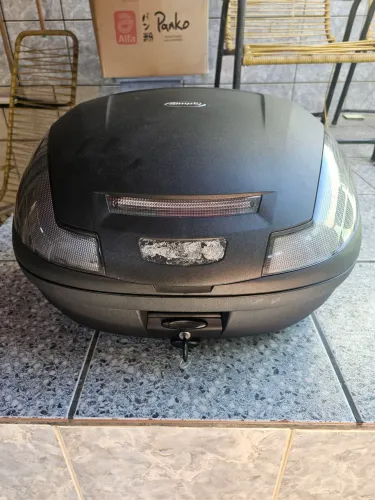 Baú traseiro