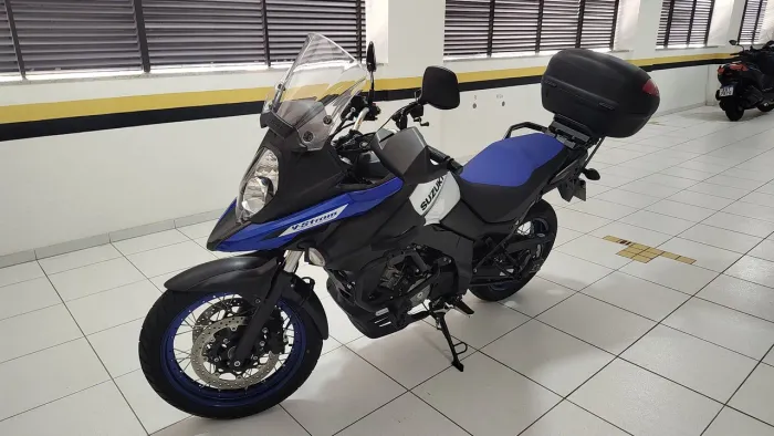 V Strom 650 2025