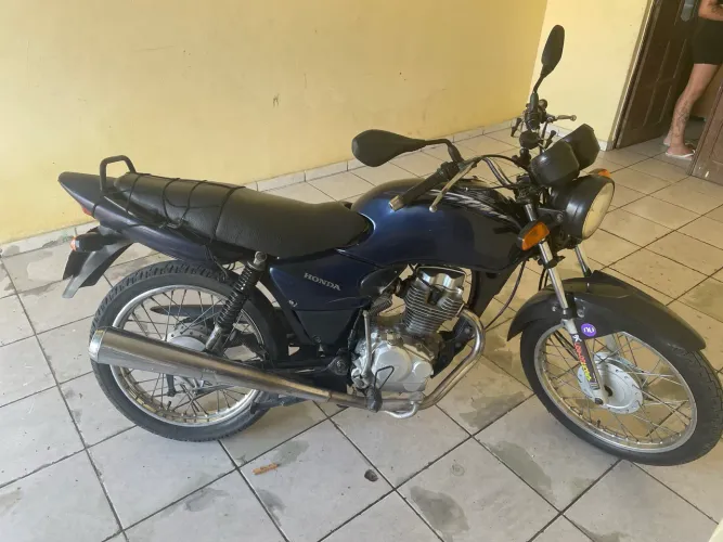 Vendo moto honda