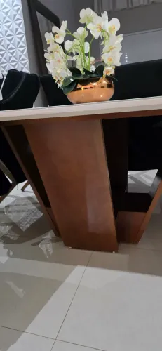 Mesa de sala de jantar