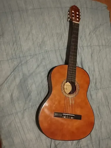 VIOLÃO EM ÓTIMO ESTADO