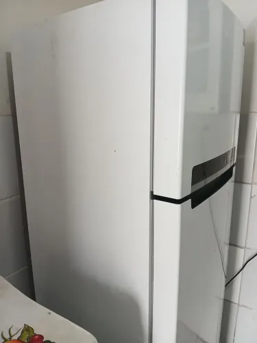 Vendo todos os móveis e eletrodomésticos.