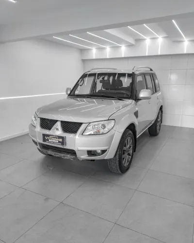 Mitsubishi Pajero TR4 2.0 Flex 16V 4X2 Mec. 2013