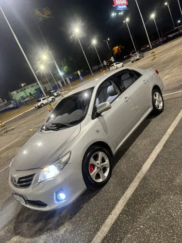 Toyota Corolla GLI 1.8 Flex 16V Aut. 2012