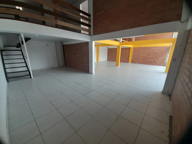 Alugo loja comercial excelente localização 