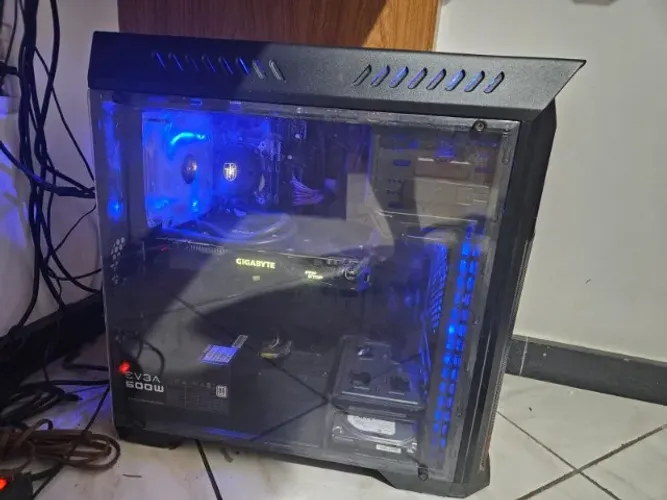 PC GAMER, GTX 1070, I7 7700K, 16GB RAM, 1TB HD E 120GB SSD (USADO)