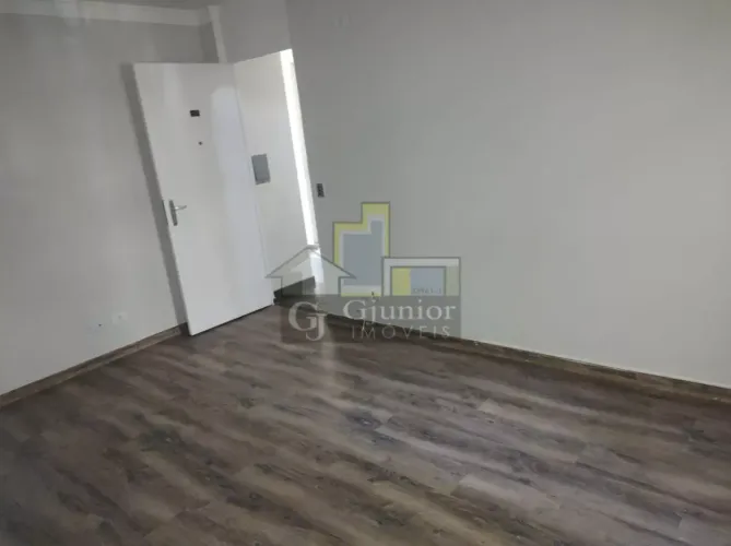 Apartamento com 2 Dormitórios, Quintal + Garagem, Jardim Miranda, Campinas (SP)