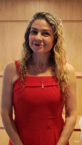 Babá com experiência e formação em Psicopedagogia 