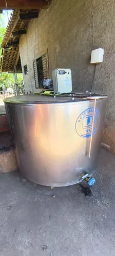 Resfriador de Leite LH 800 litros
