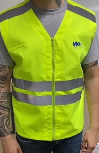 Uniformes profissionais em geral.