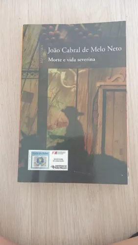 Livro Morte e Vida Severina - João Cabral de Melo Neto