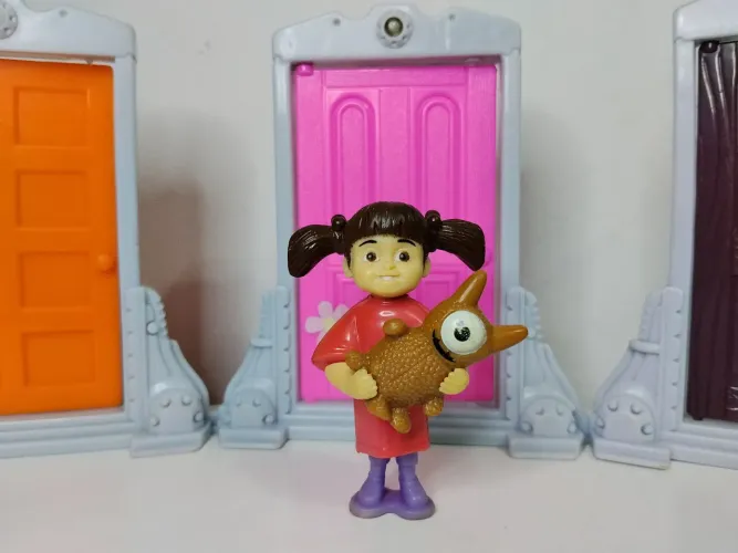 Boneco Boo Monstros S.A. Disney Pixar C/ Monstro Brinquedo McDonald's 2001 EUA Importado