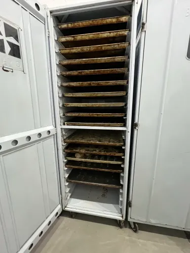 Armário pães 