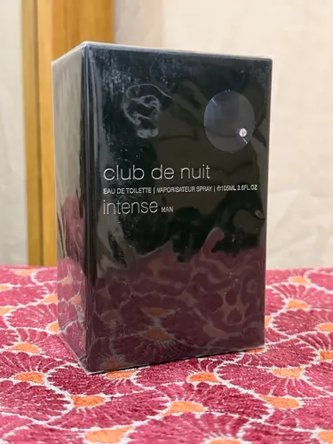 Club De Nuit Instense