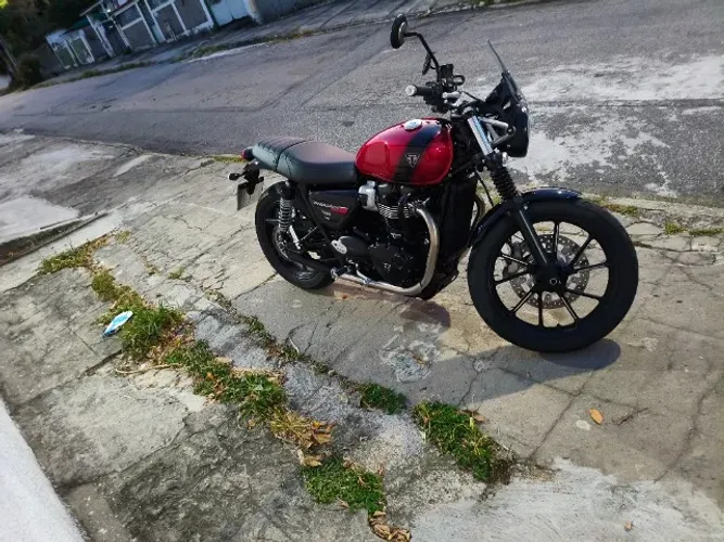 Triumph Speed Twin 900 2024 - 10.500 km