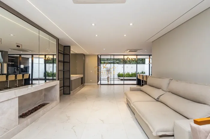 CASA COM 4 DORMITÓRIOS, 2 SUÍTES, MOBILIADA PARA LOCAÇÃO - SANTA CÂNDIDA | CURITIBA