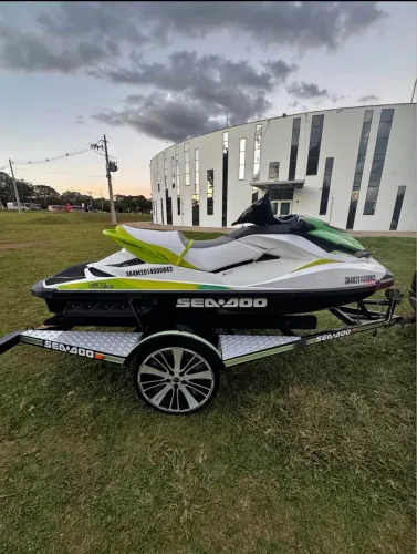 Jet ski 130hp