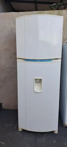 ?VENDO GELADEIRA CONSUL ?
