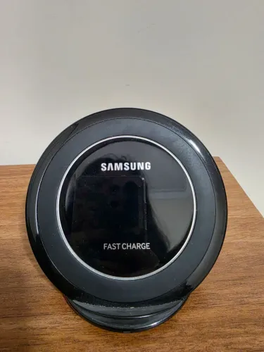Carregador Sem Fio por Indução Samsung Fast Charge Stand (EP-NG930) - Original