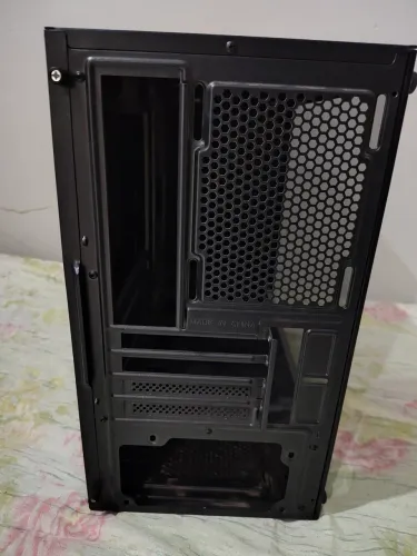 Gabinete gamer Pichau HX310, Mid-tower, lateral de vidro preto