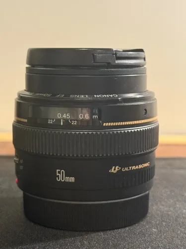 Canon EF 50mm f/1.4 USM