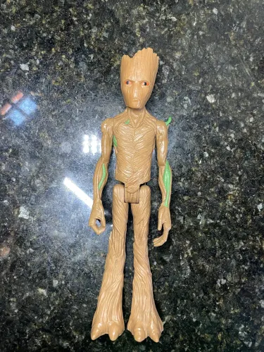 Boneco Groot Marvel Original - Titan Hero Series