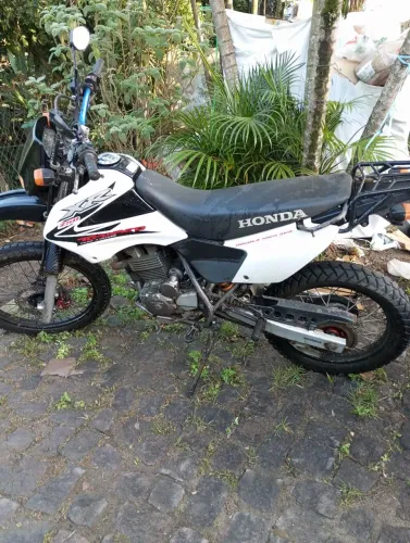 Moto Tornado 