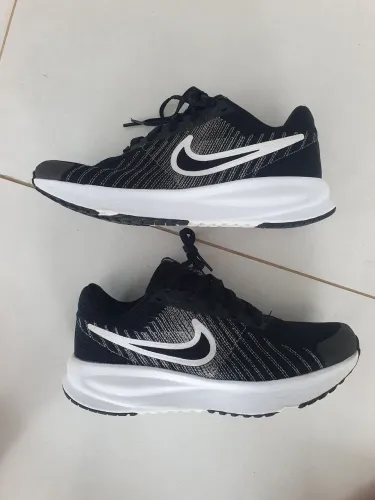 Nike run defy 38