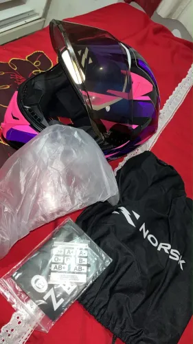 Capacete Norisk Roxo