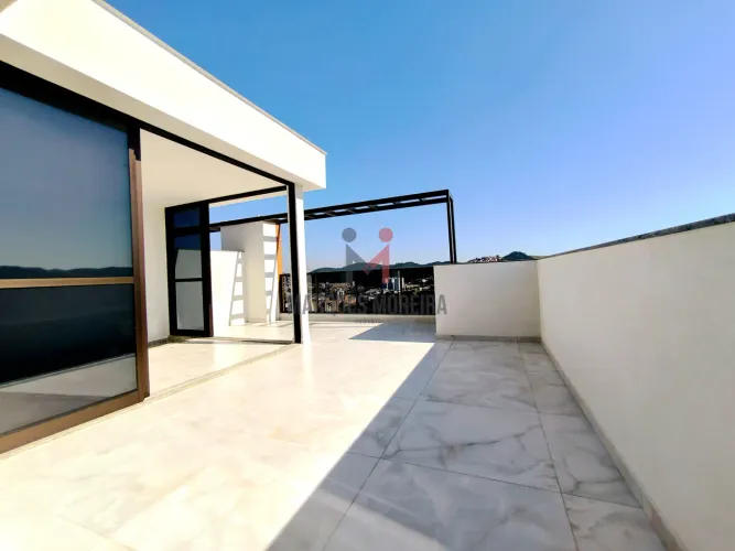 Cobertura Duplex Exclusiva com Vista Deslumbrante Santa Catarina