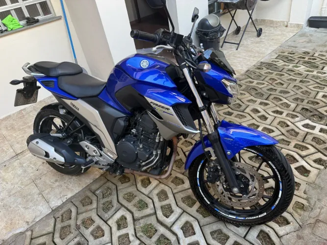 Fazer 250 - FZ25 (Nova de tudo)