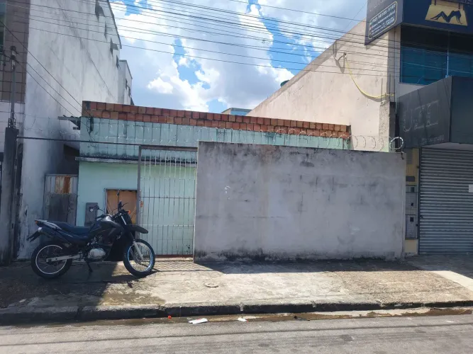 Rua 6 com Av J