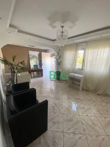 Casa com 3 dormitórios para alugar, 120 m² por R$ 2.900,00/mês - Vila Buenos Aires - São P