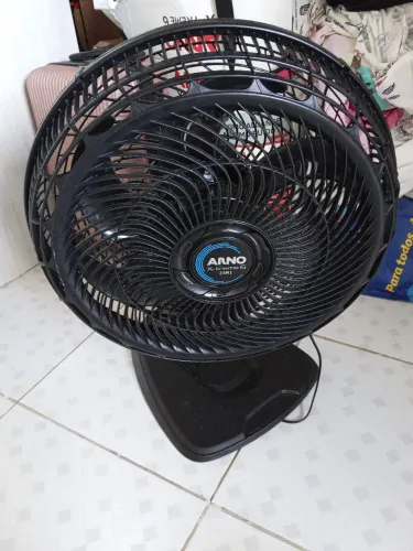 Ventilador Arno três meses de uso