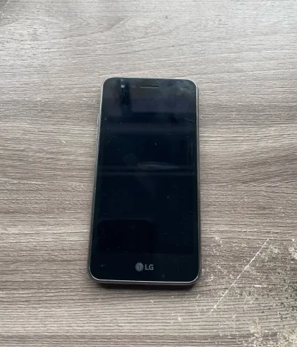 Celular LG K4 Titânio