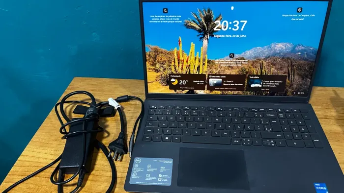 Notebook Dell Inspiron 15 | 11ª Geração intel i5 | 8GB | SSD 256GB | Bateria Excelente